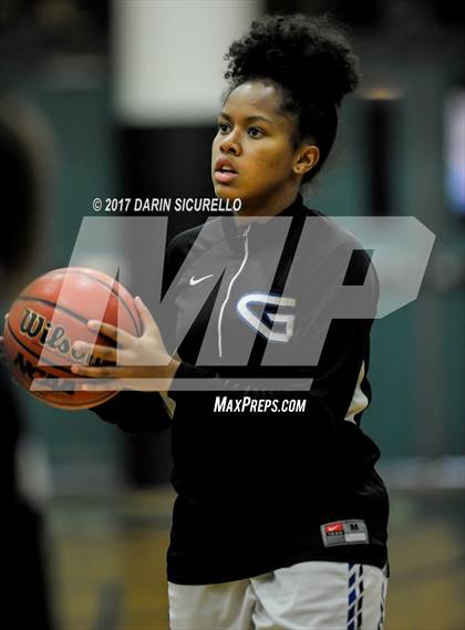 Thumbnail 1 in St. John's vs. Grandview (NIKE Tournament of Champions) photogallery.