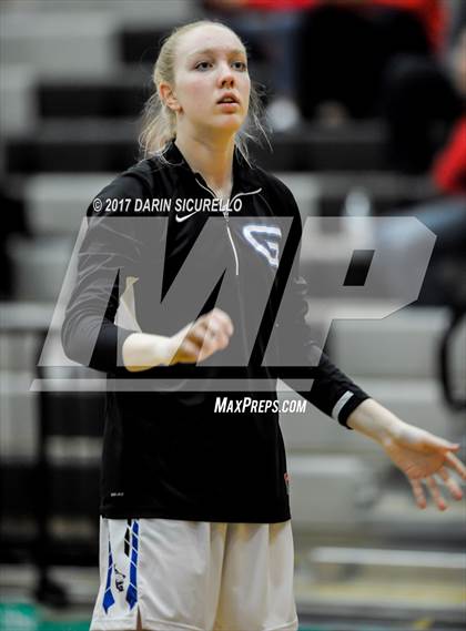 Thumbnail 3 in St. John's vs. Grandview (NIKE Tournament of Champions) photogallery.