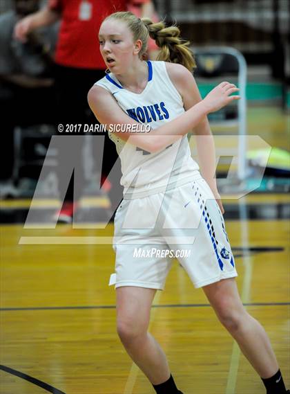Thumbnail 3 in St. John's vs. Grandview (NIKE Tournament of Champions) photogallery.