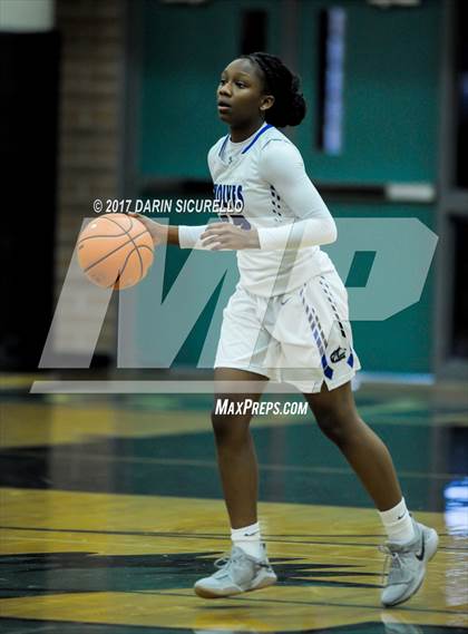 Thumbnail 3 in St. John's vs. Grandview (NIKE Tournament of Champions) photogallery.