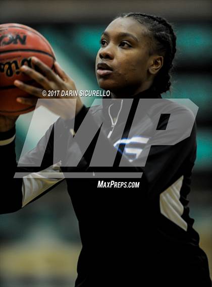 Thumbnail 2 in St. John's vs. Grandview (NIKE Tournament of Champions) photogallery.