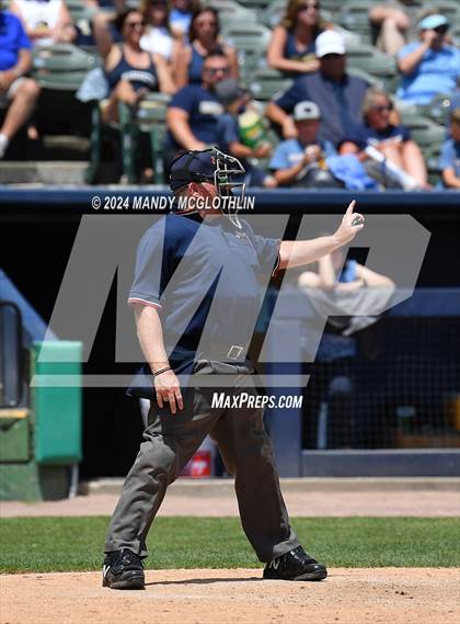 Thumbnail 3 in Routt Catholic vs. Marquette (IHSA 1A Semifinal) photogallery.