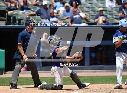 Thumbnail 2 in Routt Catholic vs. Marquette (IHSA 1A Semifinal) photogallery.