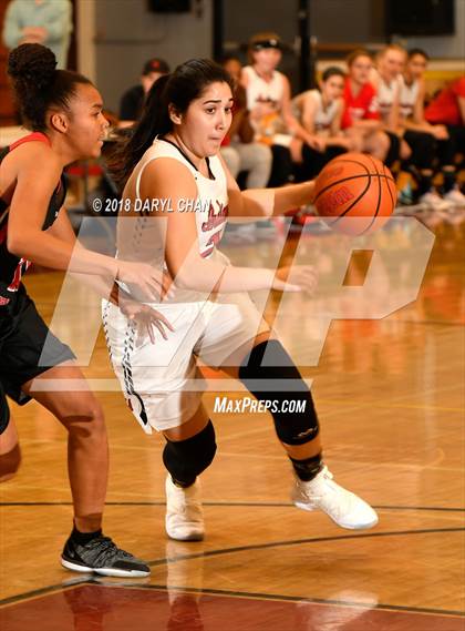 Thumbnail 3 in Village Christian vs. Hart (La Canada Tournament) photogallery.