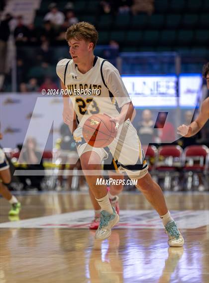 Thumbnail 2 in Our Lady of Lourdes vs West Genesee (NYSPHSAA Class AA Semifinal) photogallery.