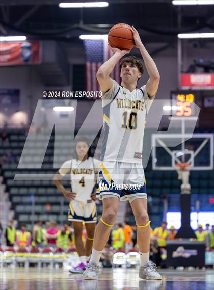 Thumbnail 1 in Our Lady of Lourdes vs West Genesee (NYSPHSAA Class AA Semifinal) photogallery.