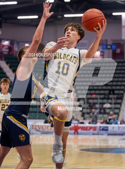 Thumbnail 3 in Our Lady of Lourdes vs West Genesee (NYSPHSAA Class AA Semifinal) photogallery.