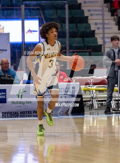 Thumbnail 2 in Our Lady of Lourdes vs West Genesee (NYSPHSAA Class AA Semifinal) photogallery.