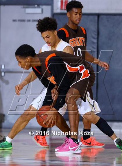 Thumbnail 1 in Grant vs. Golden Valley (Hart Tournament) photogallery.