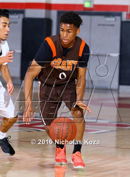 Thumbnail 2 in Grant vs. Golden Valley (Hart Tournament) photogallery.
