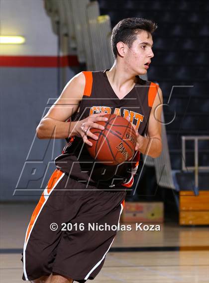 Thumbnail 3 in Grant vs. Golden Valley (Hart Tournament) photogallery.