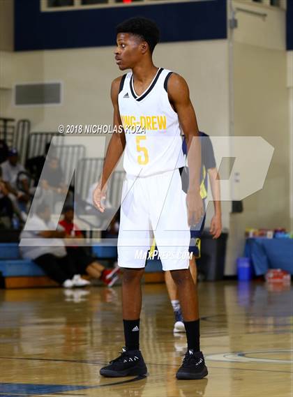 Thumbnail 2 in Millikan vs. King-Drew (MLK Day Showdown) photogallery.