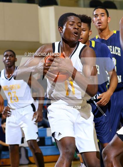 Thumbnail 2 in Millikan vs. King-Drew (MLK Day Showdown) photogallery.