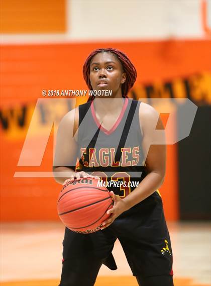 Thumbnail 2 in Douglas Byrd @ South View photogallery.