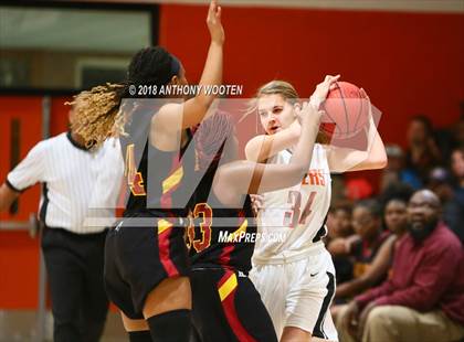 Thumbnail 2 in Douglas Byrd @ South View photogallery.