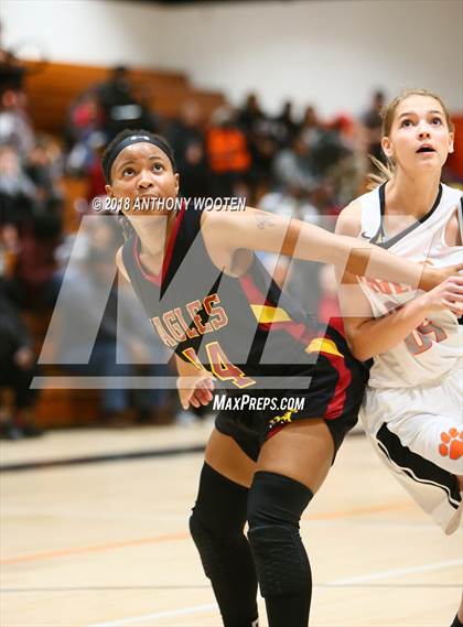 Thumbnail 1 in Douglas Byrd @ South View photogallery.