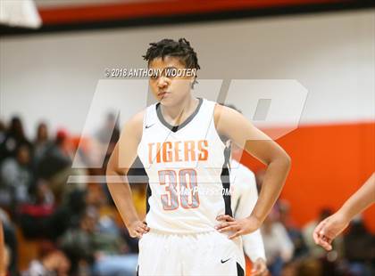 Thumbnail 3 in Douglas Byrd @ South View photogallery.