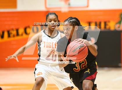 Thumbnail 1 in Douglas Byrd @ South View photogallery.