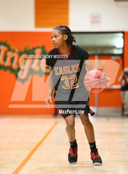 Thumbnail 1 in Douglas Byrd @ South View photogallery.