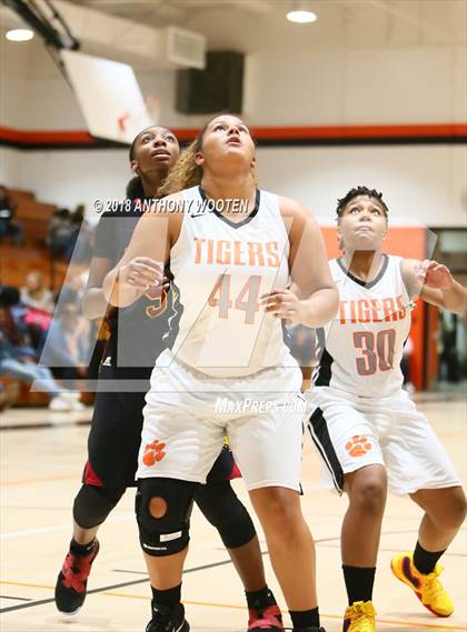 Thumbnail 1 in Douglas Byrd @ South View photogallery.