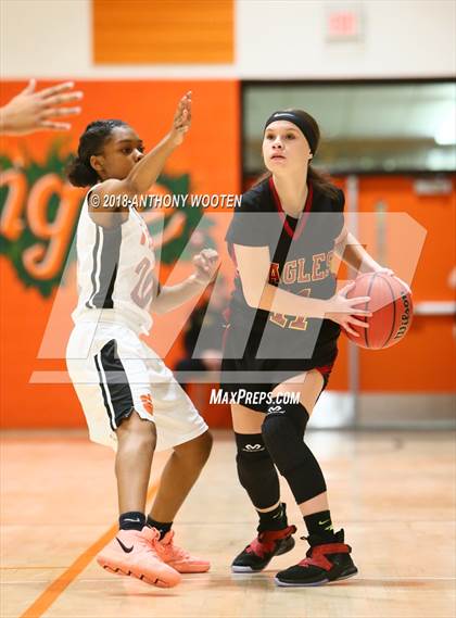 Thumbnail 2 in Douglas Byrd @ South View photogallery.