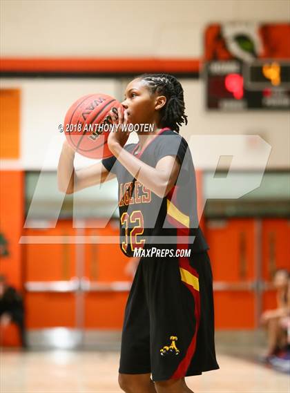 Thumbnail 2 in Douglas Byrd @ South View photogallery.