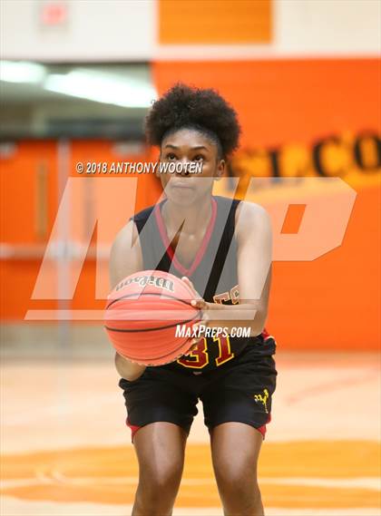 Thumbnail 3 in Douglas Byrd @ South View photogallery.