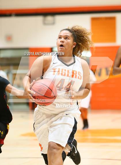 Thumbnail 3 in Douglas Byrd @ South View photogallery.