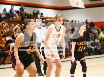 Thumbnail 3 in Douglas Byrd @ South View photogallery.