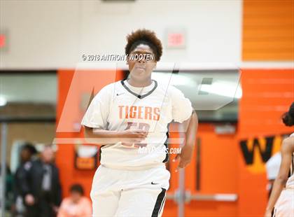 Thumbnail 2 in Douglas Byrd @ South View photogallery.