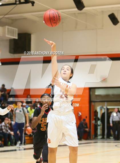 Thumbnail 3 in Douglas Byrd @ South View photogallery.