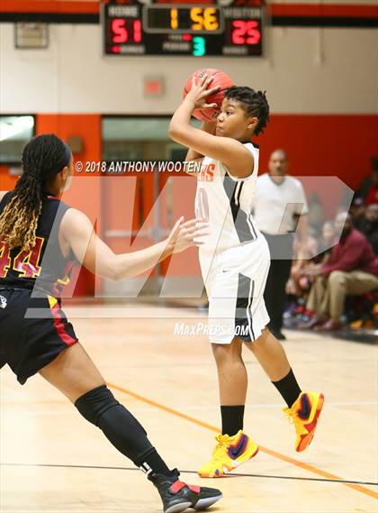 Thumbnail 3 in Douglas Byrd @ South View photogallery.