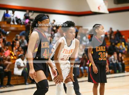 Thumbnail 1 in Douglas Byrd @ South View photogallery.