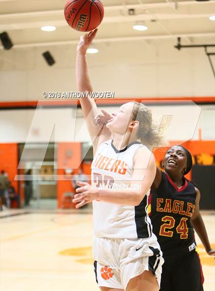 Thumbnail 1 in Douglas Byrd @ South View photogallery.