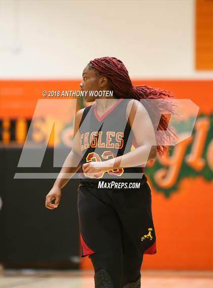 Thumbnail 3 in Douglas Byrd @ South View photogallery.