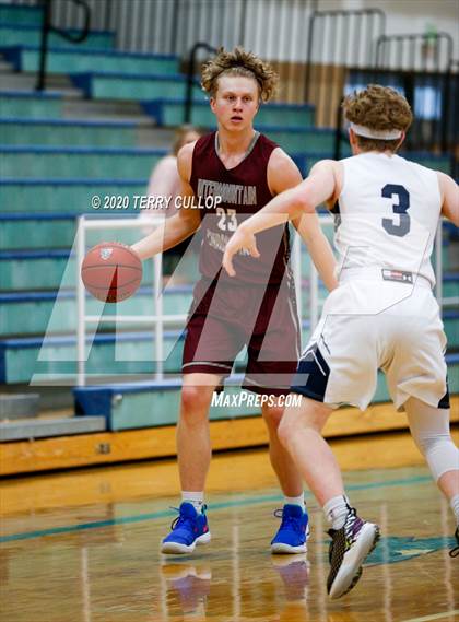 Thumbnail 3 in Intermountain Christian vs. Summit Academy (Eagle Holiday Shootout) photogallery.