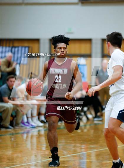Thumbnail 2 in Intermountain Christian vs. Summit Academy (Eagle Holiday Shootout) photogallery.