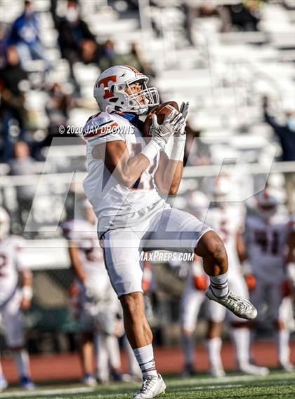 Thumbnail 3 in Orem vs. Timpview (UHSAA 5A Final) photogallery.
