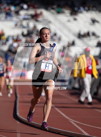 Thumbnail 1 in Penn Relays (Distance Medley) photogallery.