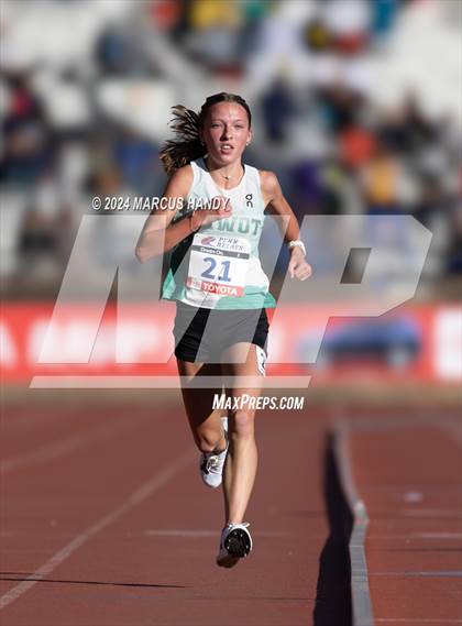 Thumbnail 1 in Penn Relays (Distance Medley) photogallery.
