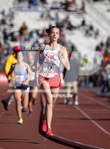 Thumbnail 1 in Penn Relays (Distance Medley) photogallery.