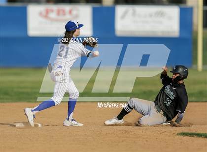 Thumbnail 3 in Bonita @ San Dimas photogallery.