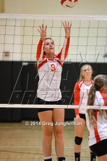 Thumbnail 1 in San Rafael vs. California School for the Deaf (Nor-Cal Invitational ) photogallery.