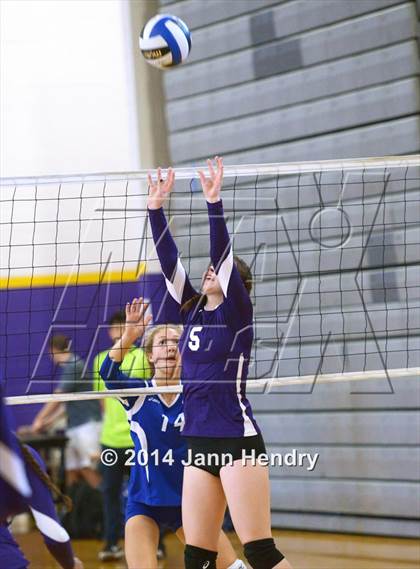 Thumbnail 1 in O'Gorman vs. Durango (Durango Fall Classic) photogallery.
