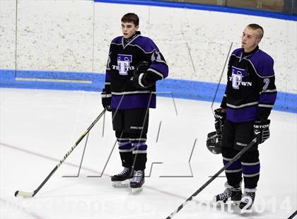 Thumbnail 2 in Tri-Town vs. Newtown (CIAC DIII Semifinal) photogallery.