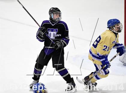 Thumbnail 2 in Tri-Town vs. Newtown (CIAC DIII Semifinal) photogallery.