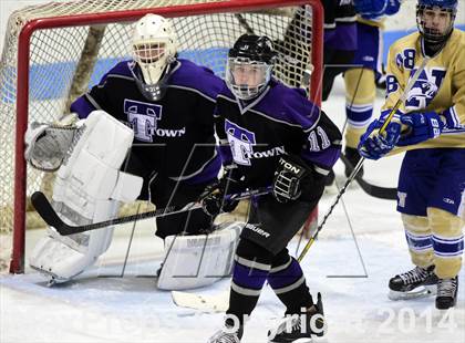 Thumbnail 3 in Tri-Town vs. Newtown (CIAC DIII Semifinal) photogallery.