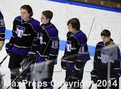Thumbnail 3 in Tri-Town vs. Newtown (CIAC DIII Semifinal) photogallery.