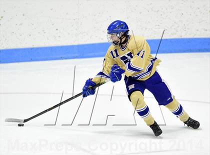 Thumbnail 2 in Tri-Town vs. Newtown (CIAC DIII Semifinal) photogallery.