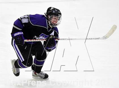 Thumbnail 2 in Tri-Town vs. Newtown (CIAC DIII Semifinal) photogallery.